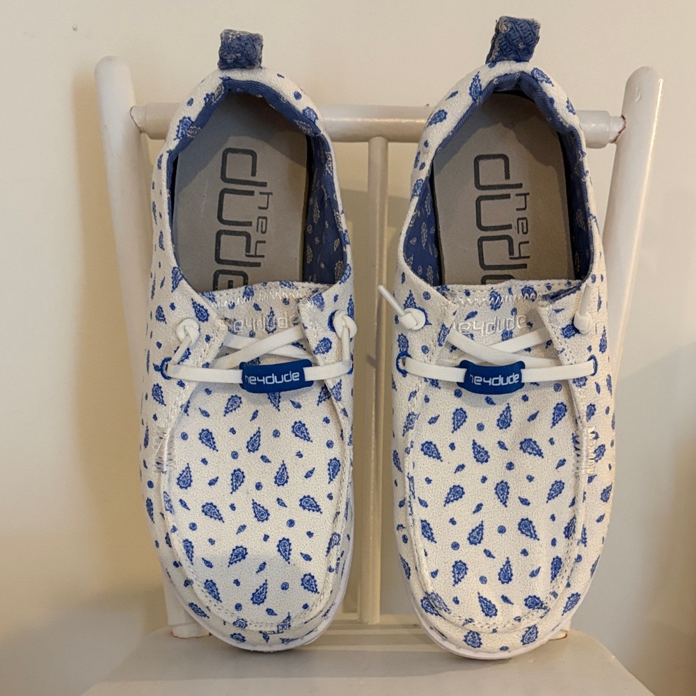 Hey Dude Wendy Zig Zag shoes
